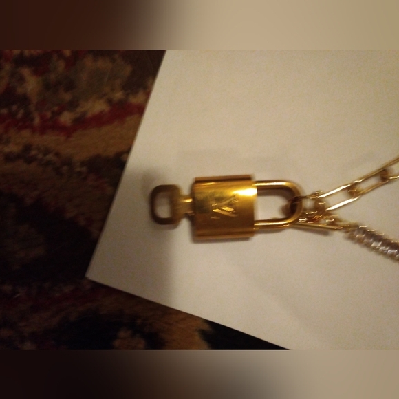 Luis Vuitton Lock with Key Necklace. Unique with Gold & Crystal Chain. - Picture 5 of 16